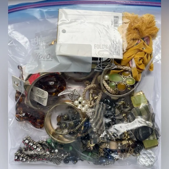 2.3 POUND Broken Jewelry Bag for CRAFT ART DIY UPCYCLING Projects Recycle Reuse - Picture 3 of 3